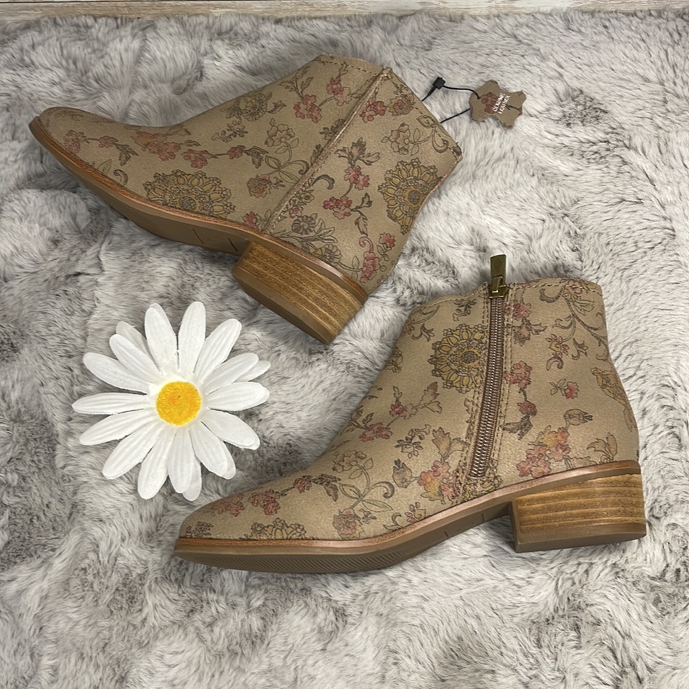 American Rag Leather Booties, Floral Print, Women’s Size 5